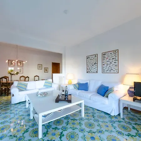 Apartment Hintown Charming Family Flat In Santa Margherita *