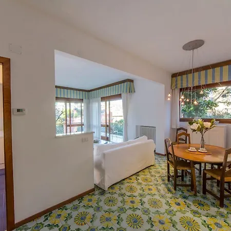 Hintown Charming Family Flat In Santa Margherita *